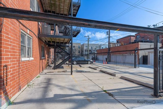 519 S Maplewood Avenue 1W, Chicago, IL 60612