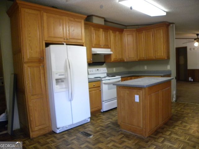 2627 Cole Road, Carnesville, GA 30521