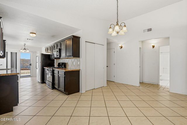 4740 HILARIO HERNANDEZ, El Paso, TX 79938