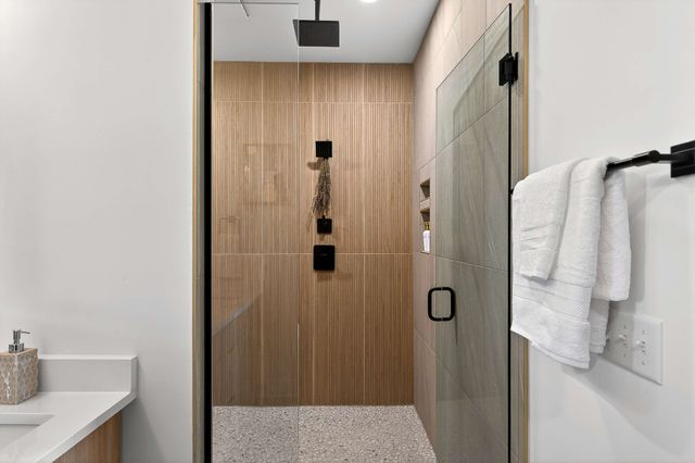 314 E Trinity Ln Apt 4, Nashville, TN 37207