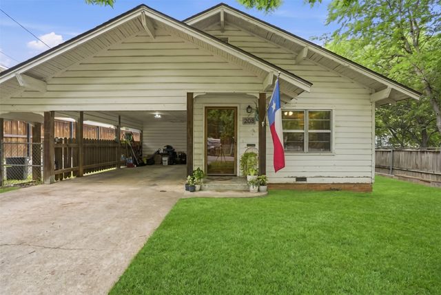 208 W Couts Street, Weatherford, TX 76086