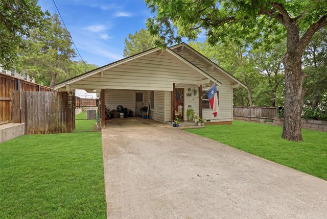 208 W Couts Street, Weatherford, TX 76086