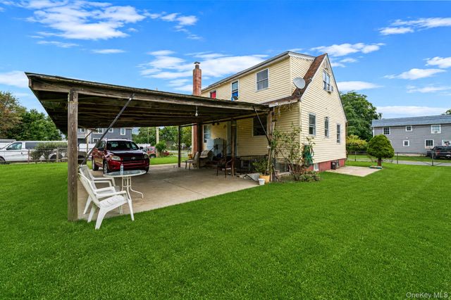 366 Albany Avenue, Amityville, NY 11701