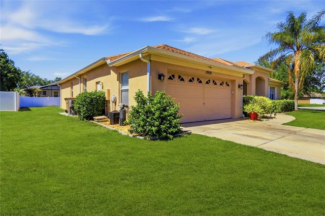 12929 REGIMENT DRIVE, Grand Island, FL 32735