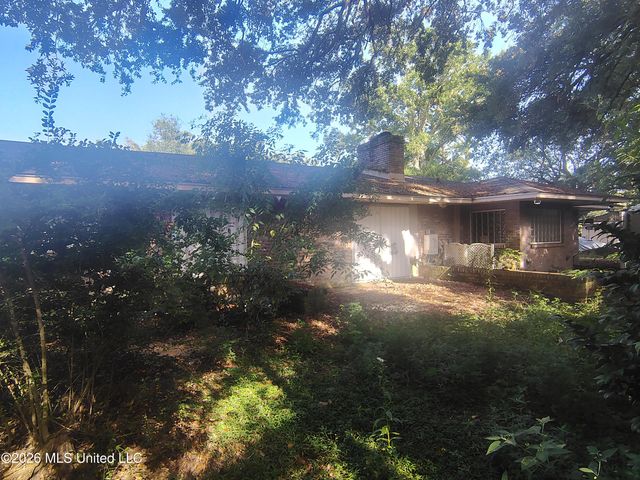 311 Lakeview Boulevard, Biloxi, MS 39531