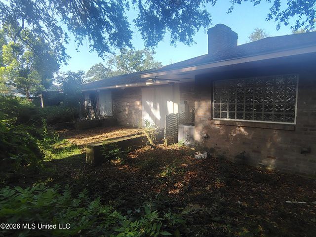 311 Lakeview Boulevard, Biloxi, MS 39531