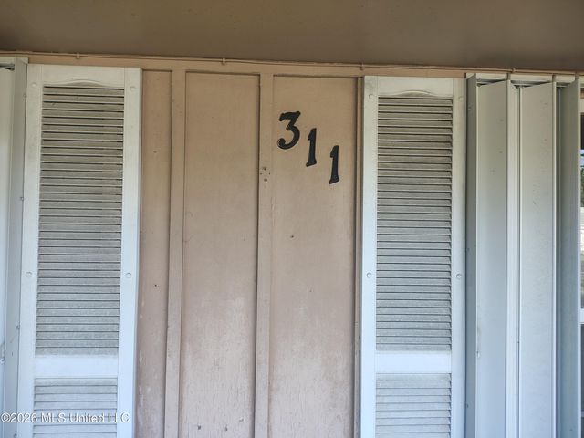 311 Lakeview Boulevard, Biloxi, MS 39531