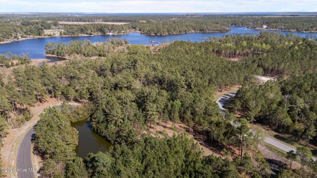 11 E Diamond Shoal Lane, Vandemere, NC 28587