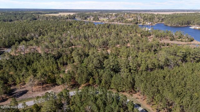 11 E Diamond Shoal Lane, Vandemere, NC 28587