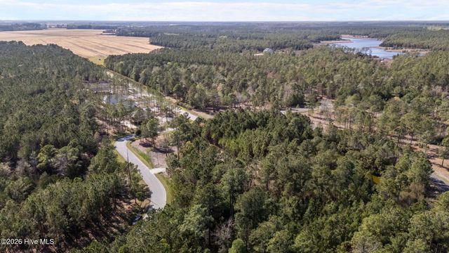 11 E Diamond Shoal Lane, Vandemere, NC 28587