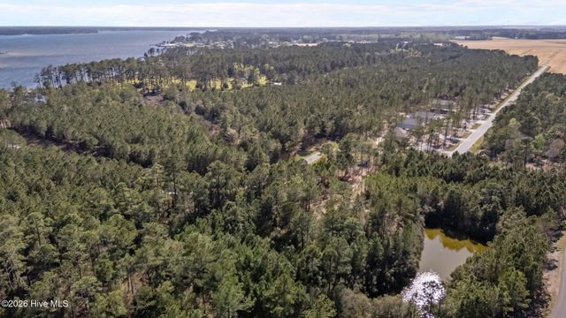 11 E Diamond Shoal Lane, Vandemere, NC 28587