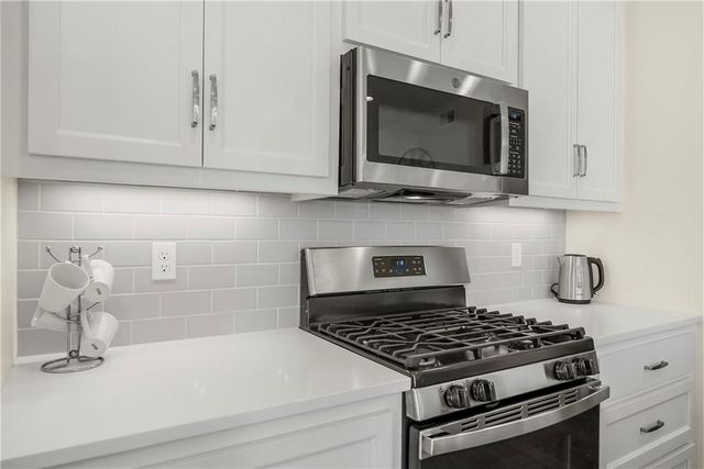 25417 W 142nd Place, Olathe, KS 66061