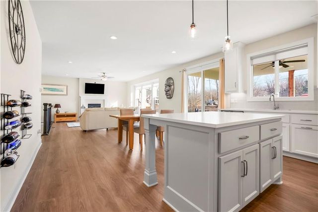 25417 W 142nd Place, Olathe, KS 66061