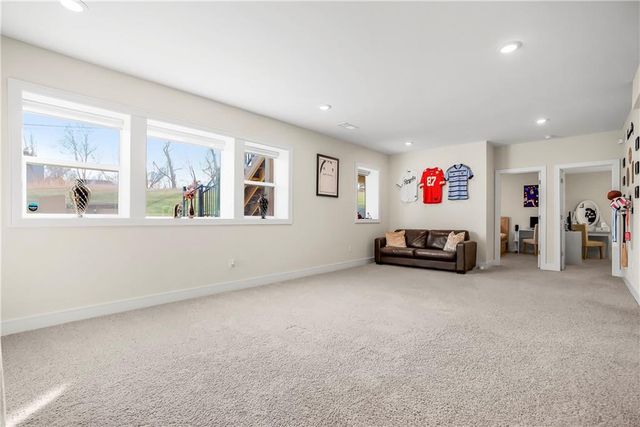 25417 W 142nd Place, Olathe, KS 66061