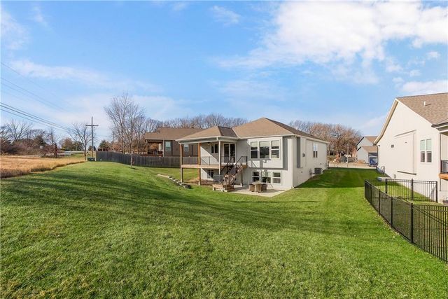 25417 W 142nd Place, Olathe, KS 66061