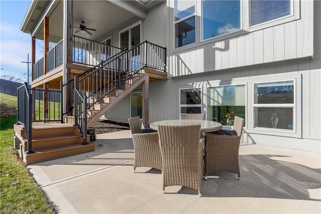 25417 W 142nd Place, Olathe, KS 66061