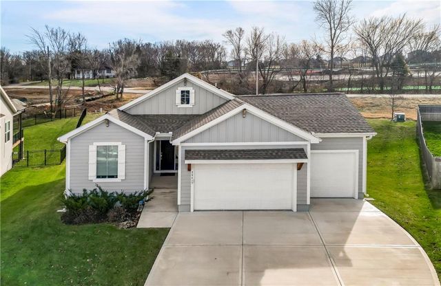25417 W 142nd Place, Olathe, KS 66061