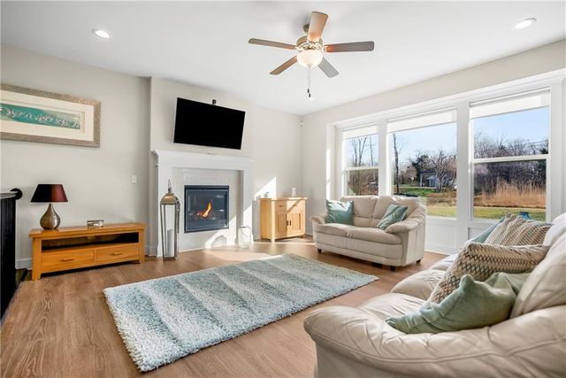 25417 W 142nd Place, Olathe, KS 66061