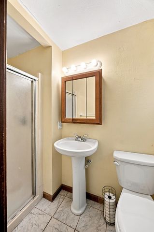 28 River Park Dr, Hampden, MA 01036