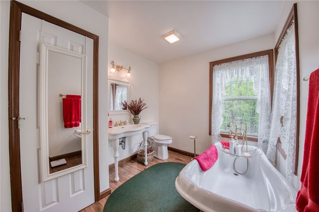 64 Shuster Rd, West Deer, PA 15044