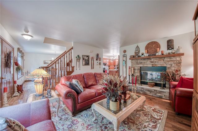 64 Shuster Rd, West Deer, PA 15044