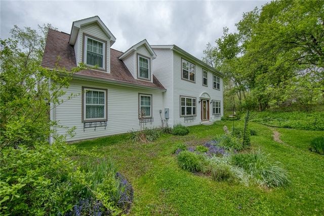 64 Shuster Rd, West Deer, PA 15044