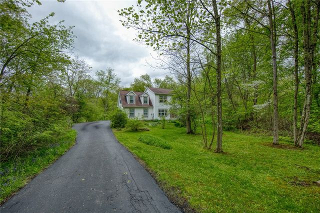 64 Shuster Rd, West Deer, PA 15044