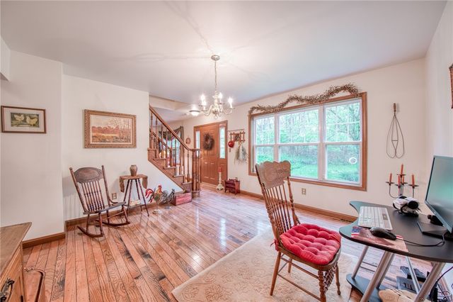 64 Shuster Rd, West Deer, PA 15044