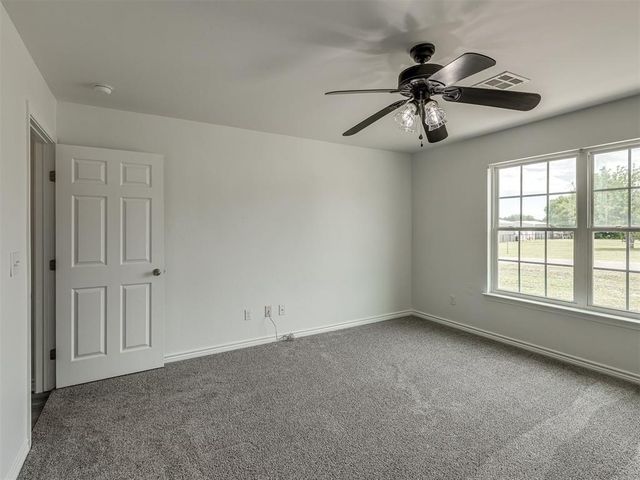 6151 Wooster St, Norman, OK 73071