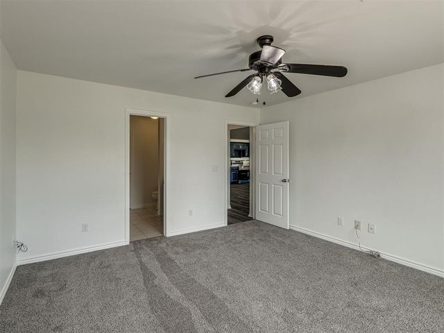 6151 Wooster St, Norman, OK 73071