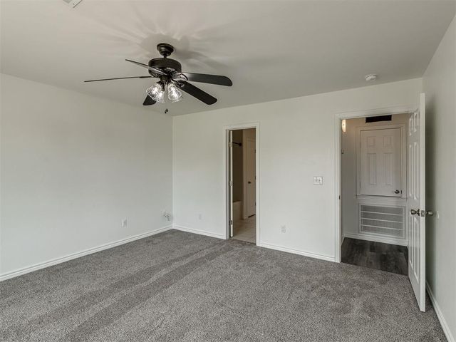 6151 Wooster St, Norman, OK 73071