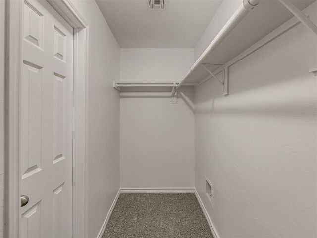 6151 Wooster St, Norman, OK 73071