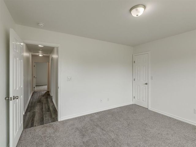 6151 Wooster St, Norman, OK 73071