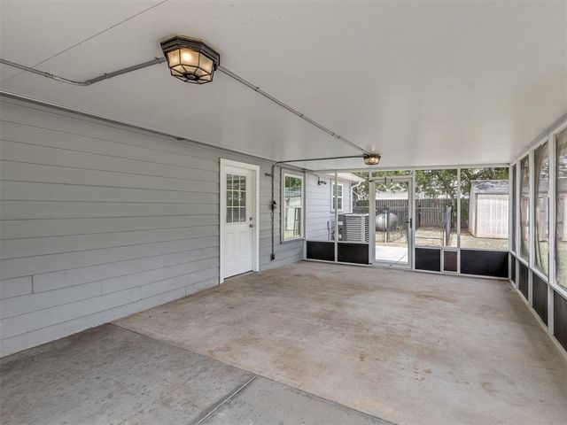 6151 Wooster St, Norman, OK 73071
