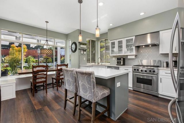 997 Masters Dr, Oceanside, CA 92057