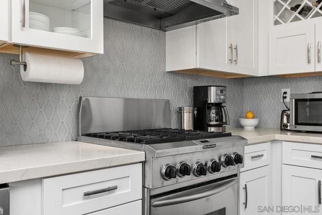 997 Masters Dr, Oceanside, CA 92057