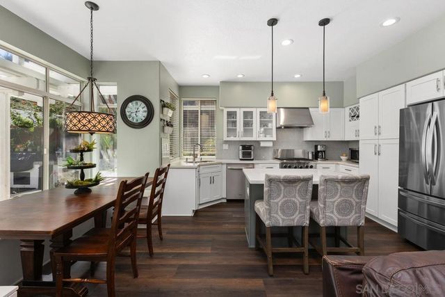 997 Masters Dr, Oceanside, CA 92057