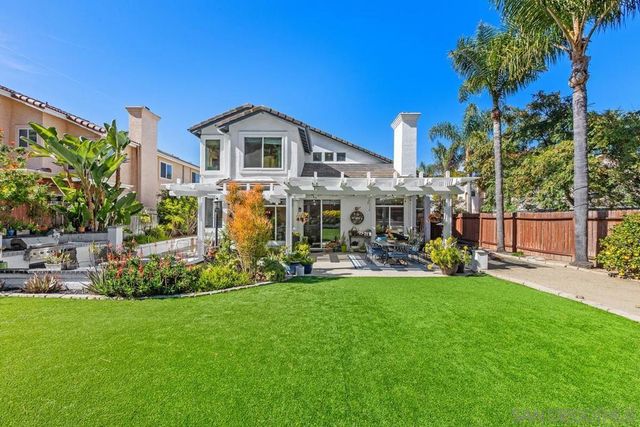 997 Masters Dr, Oceanside, CA 92057