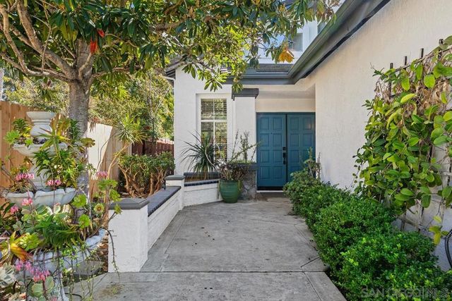 997 Masters Dr, Oceanside, CA 92057