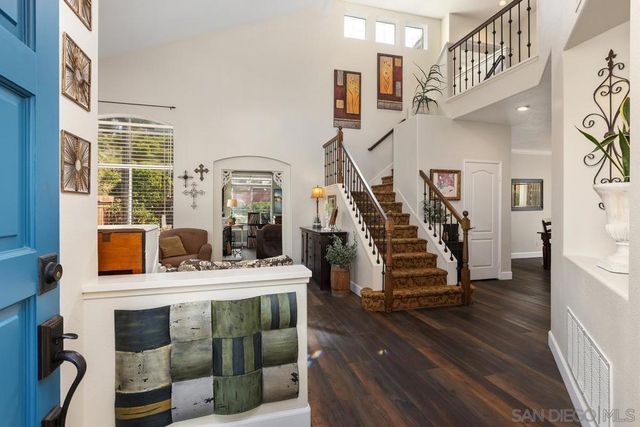 997 Masters Dr, Oceanside, CA 92057