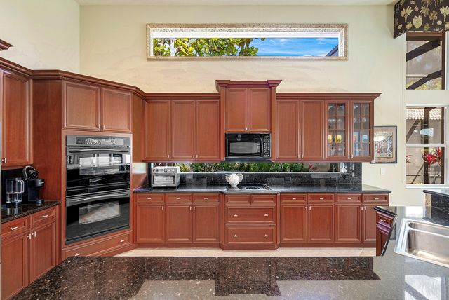 8042 Laurel Ridge Court, Delray Beach, FL 33446