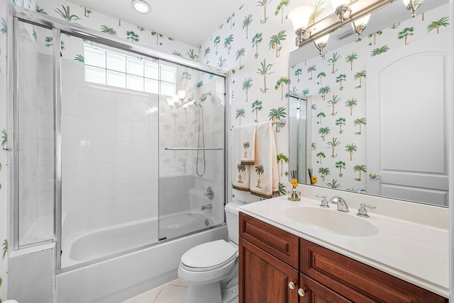 8042 Laurel Ridge Court, Delray Beach, FL 33446