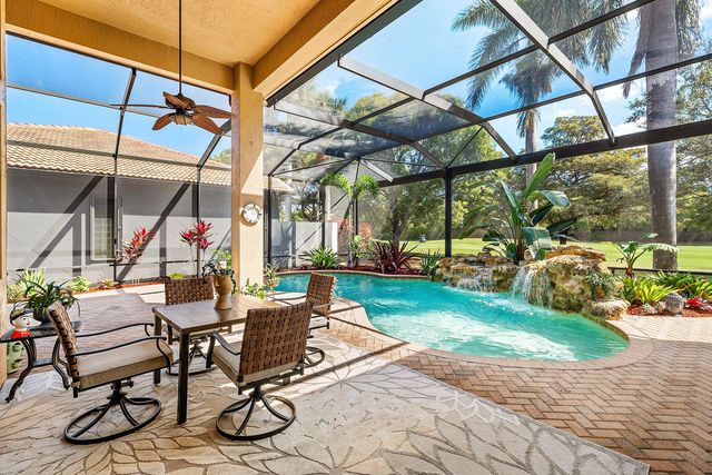 8042 Laurel Ridge Court, Delray Beach, FL 33446