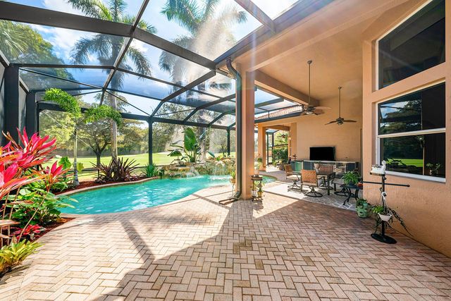 8042 Laurel Ridge Court, Delray Beach, FL 33446