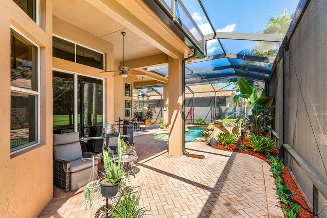 8042 Laurel Ridge Court, Delray Beach, FL 33446