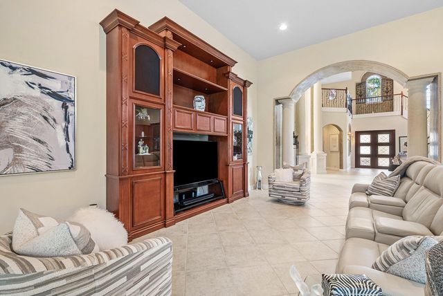8042 Laurel Ridge Court, Delray Beach, FL 33446