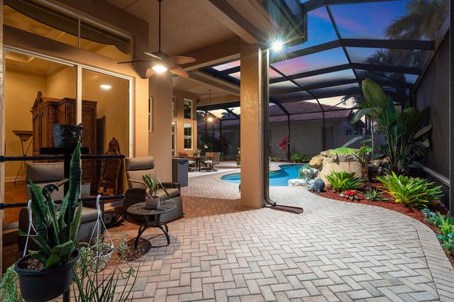 8042 Laurel Ridge Court, Delray Beach, FL 33446