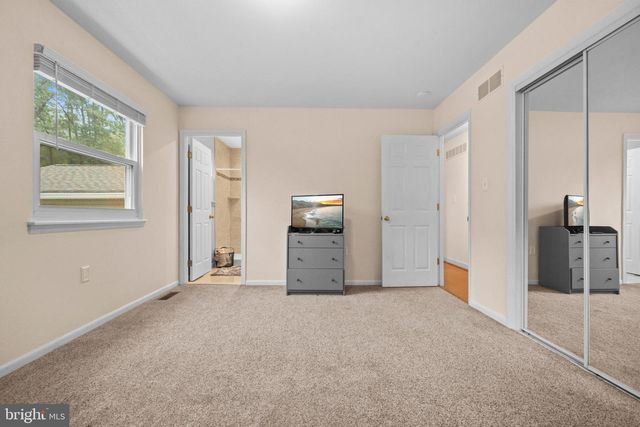 11402 MEADOWLARK DR, Ijamsville, MD 21754