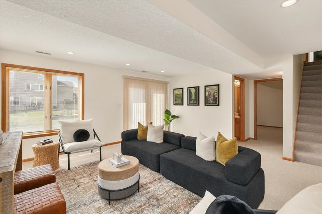 3206 SW Woods Court, Ankeny, IA 50023