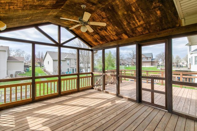 3206 SW Woods Court, Ankeny, IA 50023